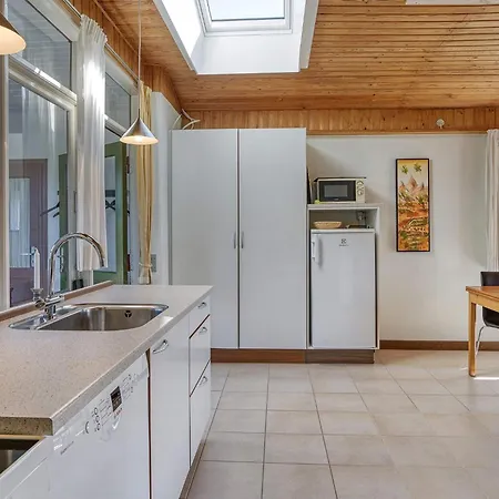 4 Person Holiday Home In Vaeggerlose-By Traum 펜션 *